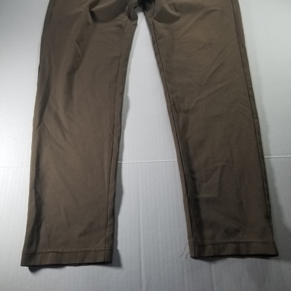 BYLT Everyday 2.0 Pants Men's Large 33 Green Chino Performance Golf Stretch 30" - Picture 4 of 11